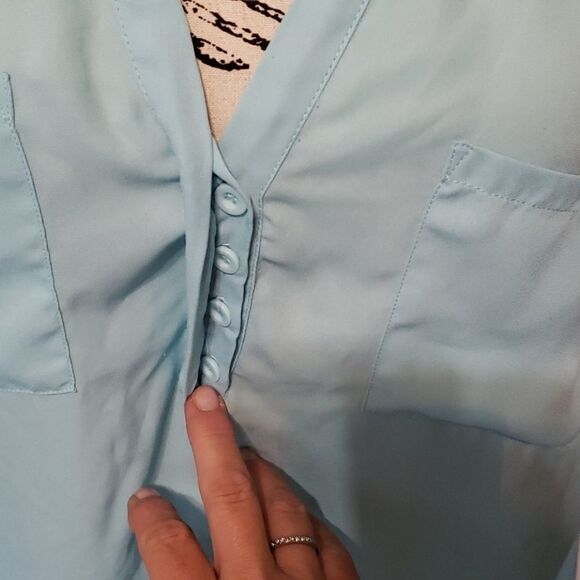 Torrid sheer dressy/casual sleeveless blouse - Picture 2 of 4